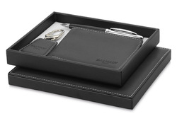 Набор "Millau" от Balmain: ручка шариковая, брелок, портмоне, черный