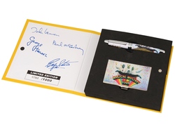 Набор The Beatles "MAGICAL MYSTERY TOUR": визитница, ручка роллер